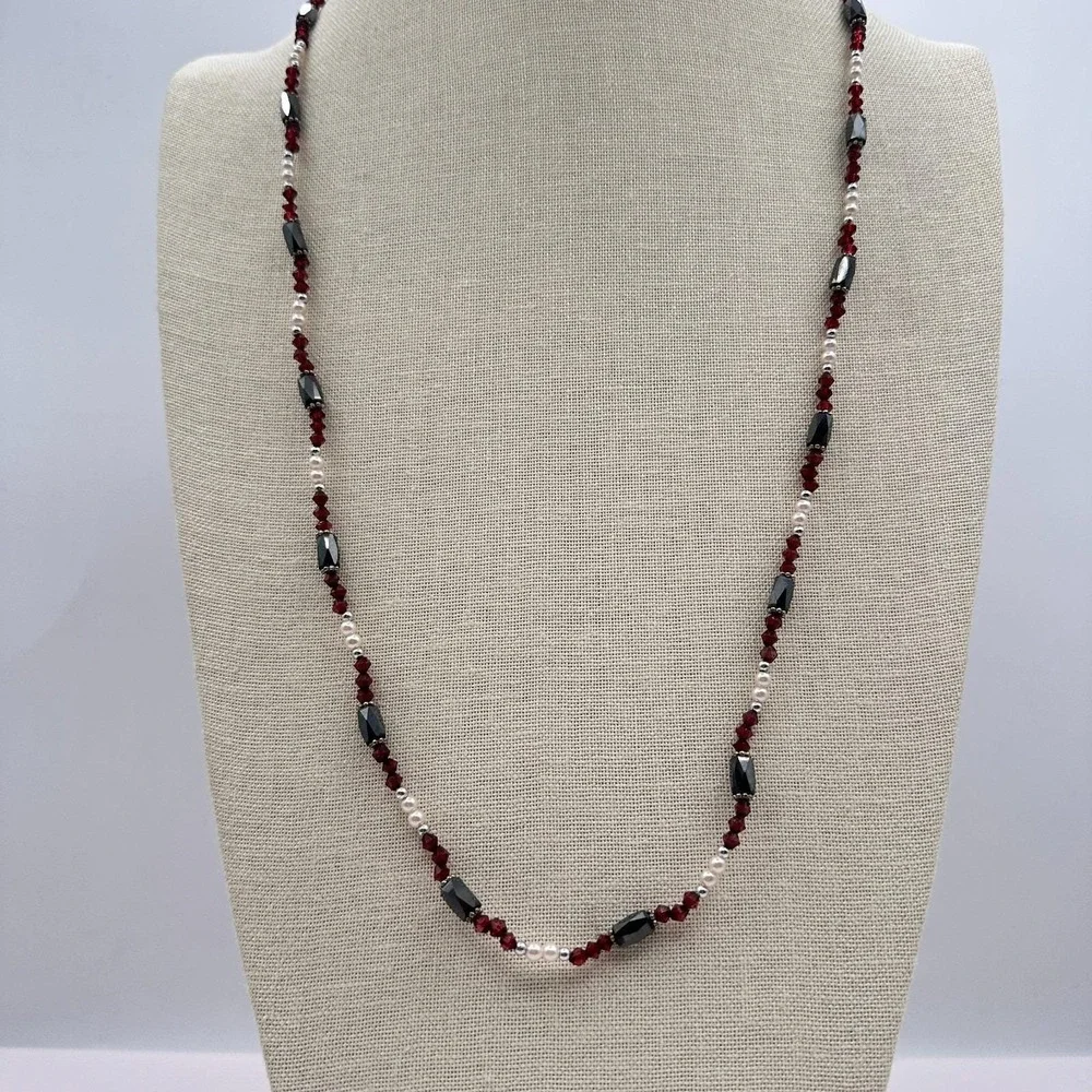 Vintage Y2K Silver Tone Faux Pearl Red Beaded‎ Necklace Women's Classic Jewelry
